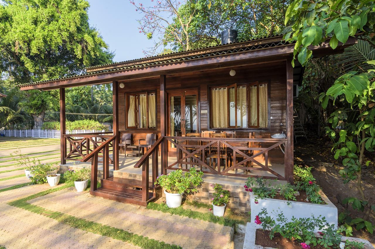 Saffronstays Little Paradise, Murud Bagian luar foto
