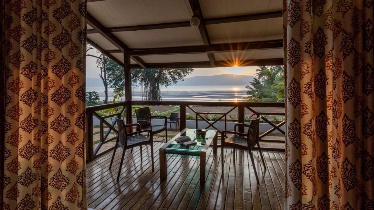 Saffronstays Little Paradise, Murud Bagian luar foto