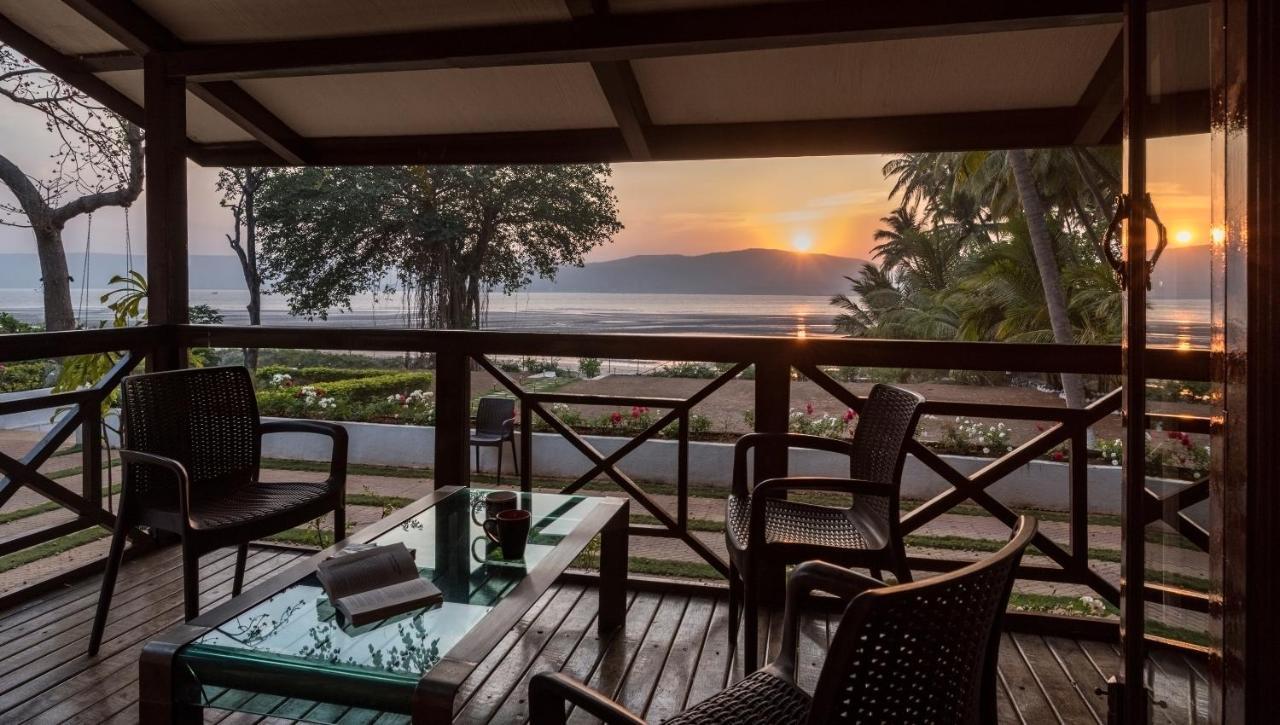 Saffronstays Little Paradise, Murud Bagian luar foto